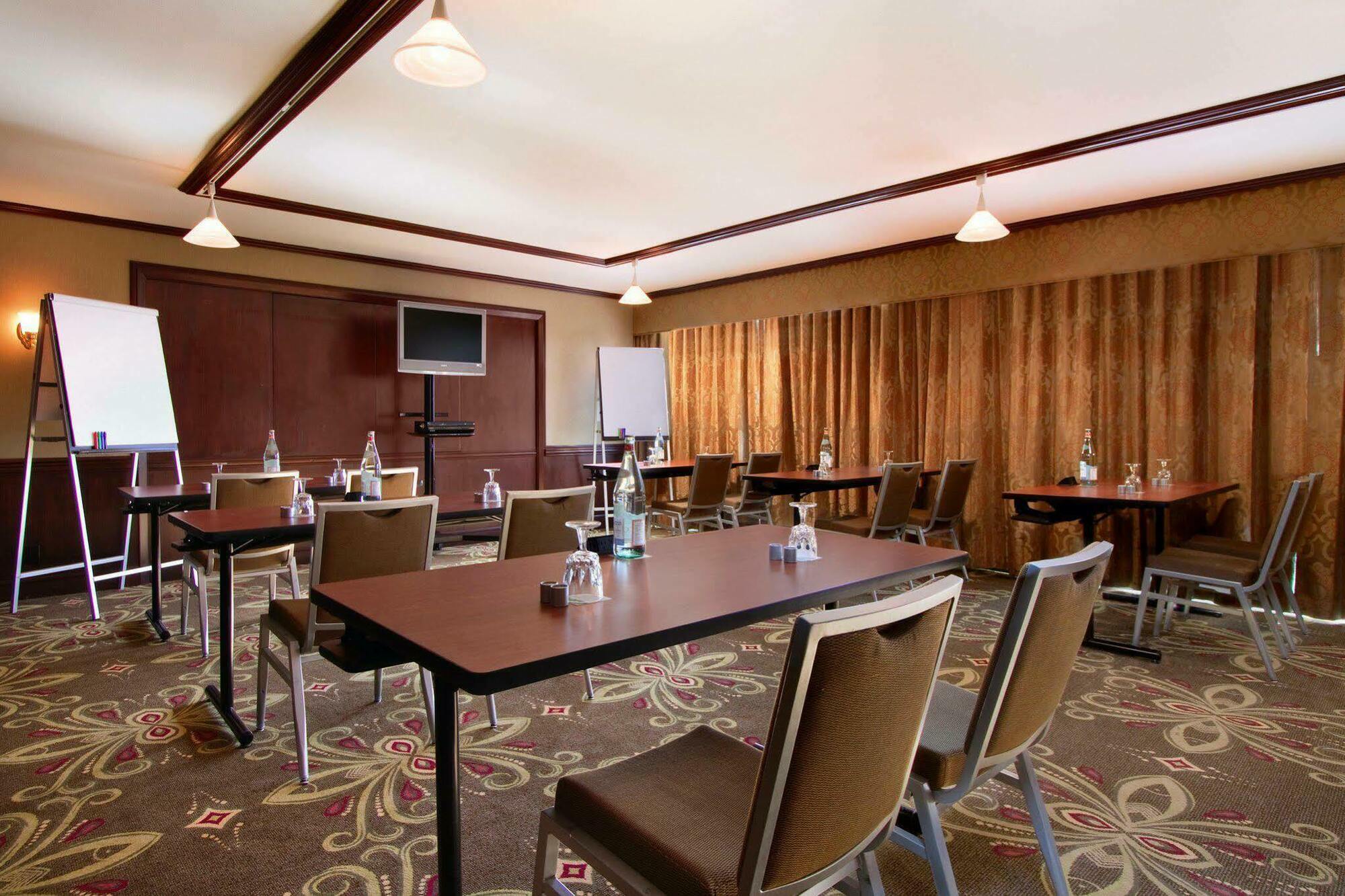 Hilton Westchester Rye Brook Buitenkant foto